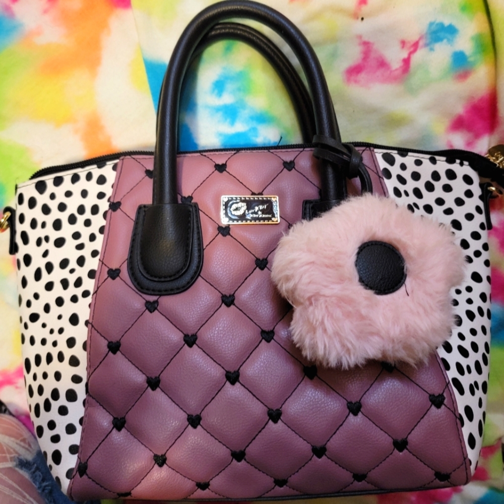 Betsey Johnson quilted faux leather satchel handbag in mauve, black & white.